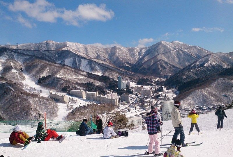 新潟県湯沢町　苗場スキー場を格安利用