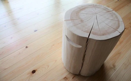 【無印奈良品の家具】ヒノキの丸太イス(取っ手付き) イメージ