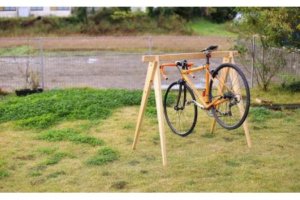 桧製自転車ラック　宿輪木