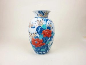 色鍋島梅牡丹文花瓶（100,000円） イメージ